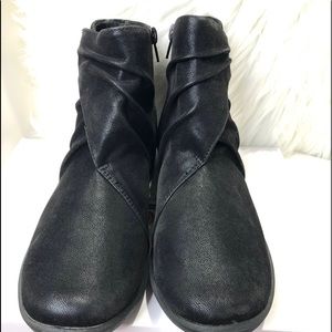 🆕 CLOUDSTEPPERS BY CLARK SILLIAN TANA BOOTIES🆕